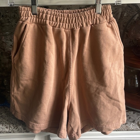 Revolve SIXTHREESEVEN The Sweat Short in Cocoa Size Small - Picture 3 of 5